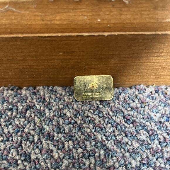 Vtg McDonalds 110% Gold Tone Lapel Pin - Picture 2 of 2